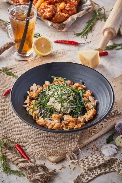 CHICKEN & TUNA RICE BALL